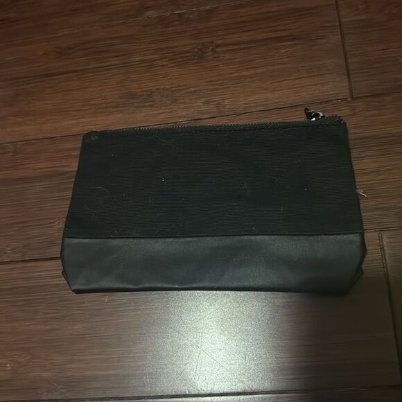 Jo Malone Classic Black Toiletry Bag Small Striped Inside Zip Pouch NEW - Picture 2 of 6